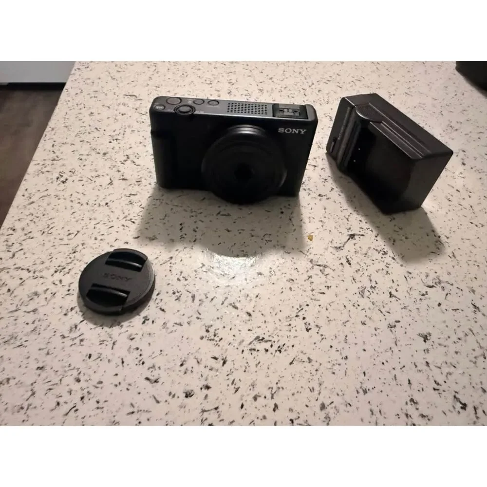 Sony ZV-1F 4K Digital Camera - Black WORKING USED